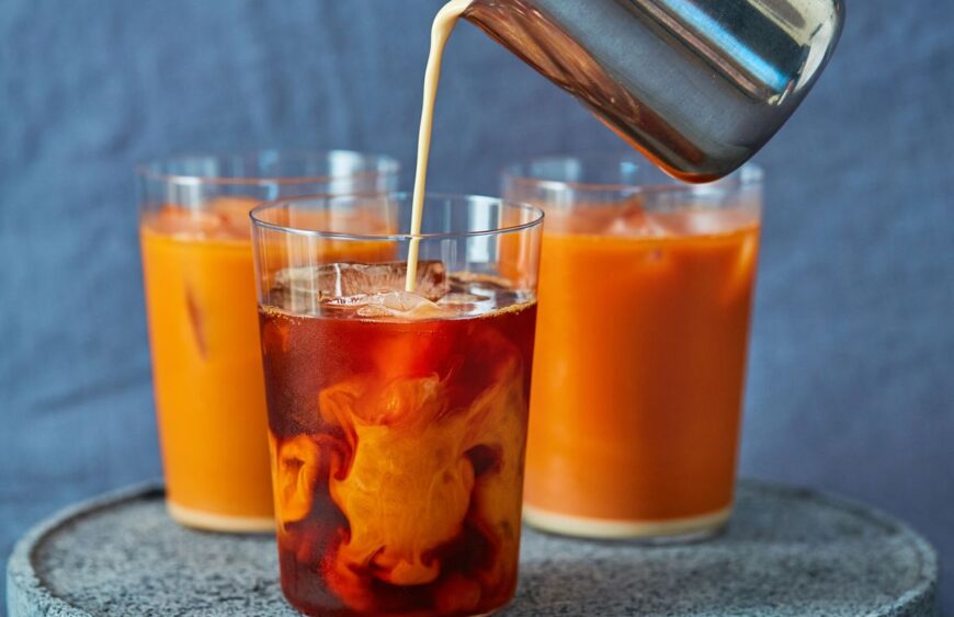 How to Prepare Authentic Thai Milk Tea Bubble Tea